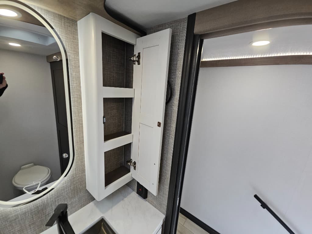 2026 Keystone RV 2026 Keystone RV Montana - thumbnail 45