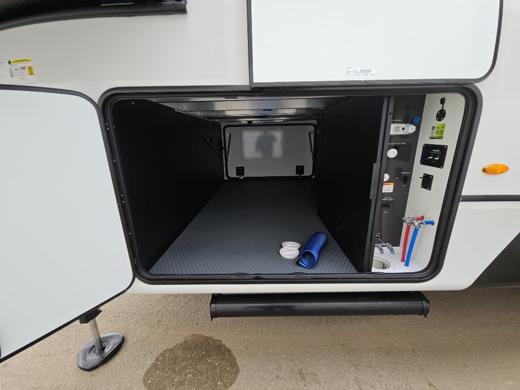 2026 Keystone RV 2026 Keystone RV Montana - thumbnail 68