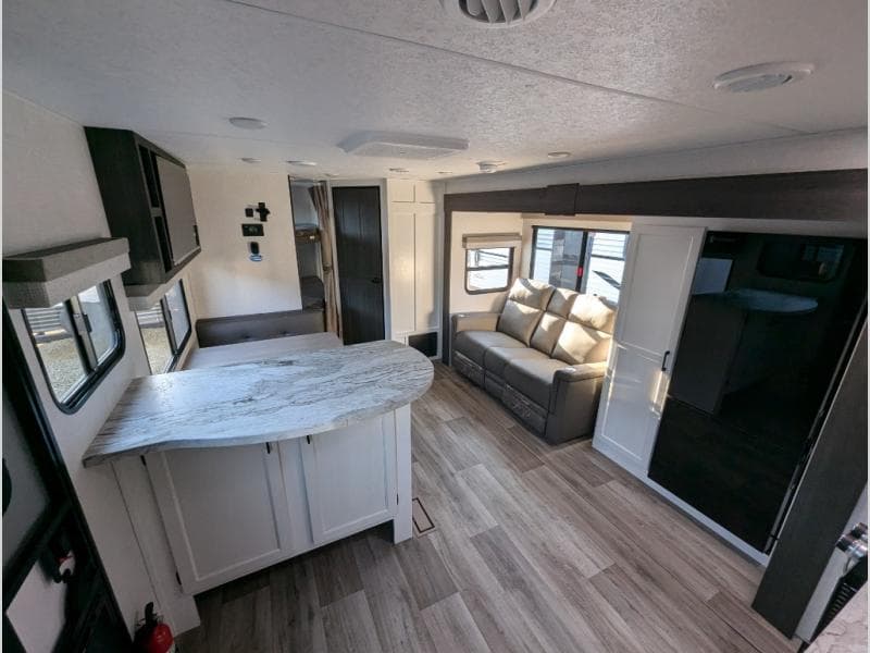 2025 Venture RV 2025 Venture RV Stratus - thumbnail 10