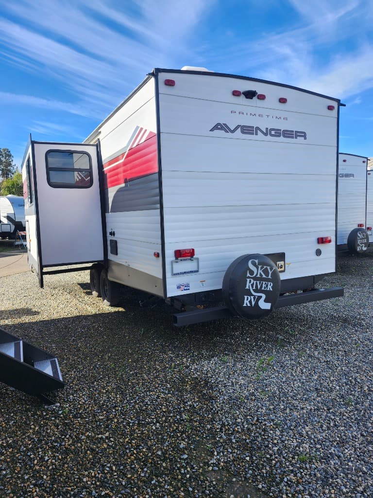 2025 Prime Time RV 2025 Prime Time RV Avenger - thumbnail 4
