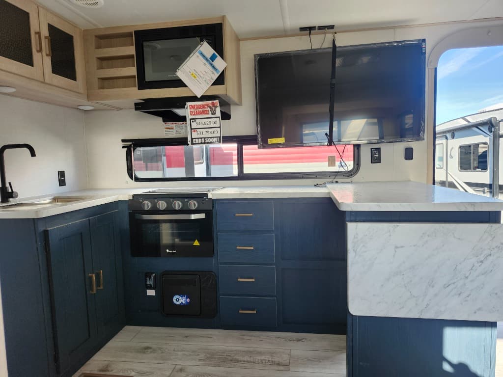 2025 Prime Time RV 2025 Prime Time RV Avenger - thumbnail 14