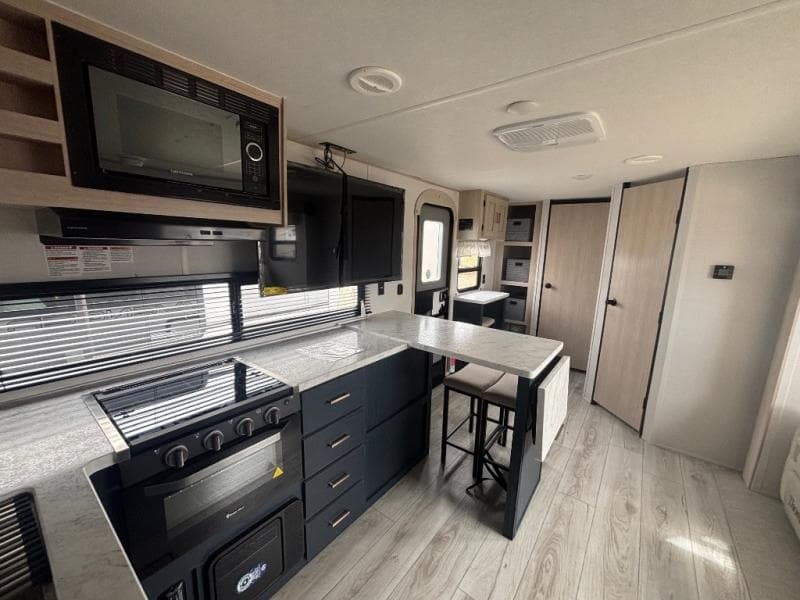 2025 Prime Time RV 2025 Prime Time RV Avenger - thumbnail 7