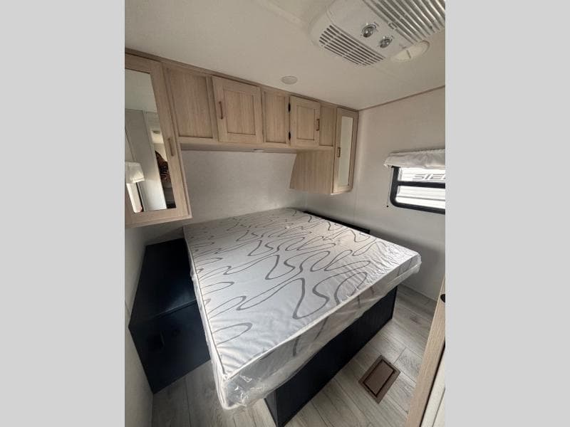 2025 Prime Time RV 2025 Prime Time RV Avenger - thumbnail 9