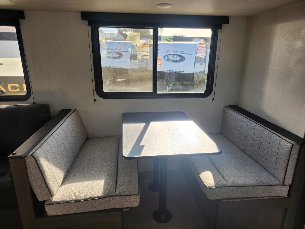 2025 Prime Time RV 2025 Prime Time RV Avenger - thumbnail 14