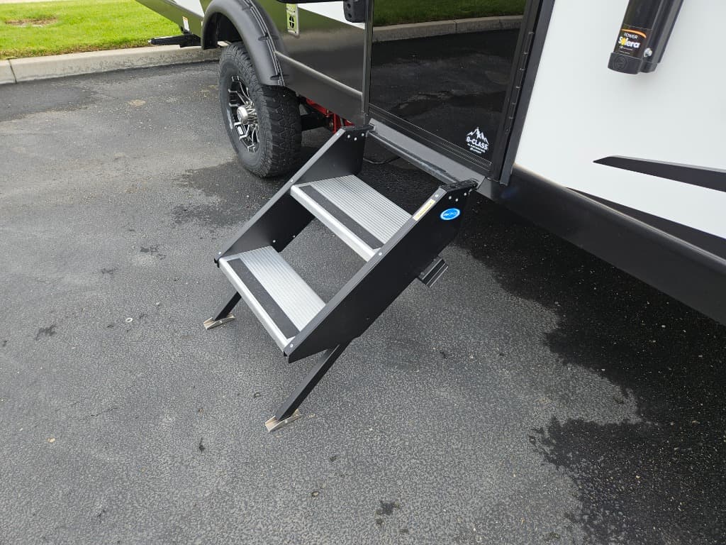 2025 Keystone RV 2025 Keystone RV Outback - thumbnail 15