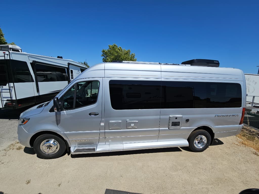 2025 Pleasure-Way 2025 Pleasure-Way Plateau - thumbnail 6