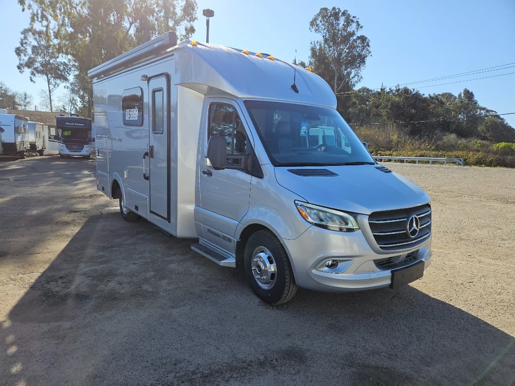 2025 Pleasure-Way Plateau XLRB