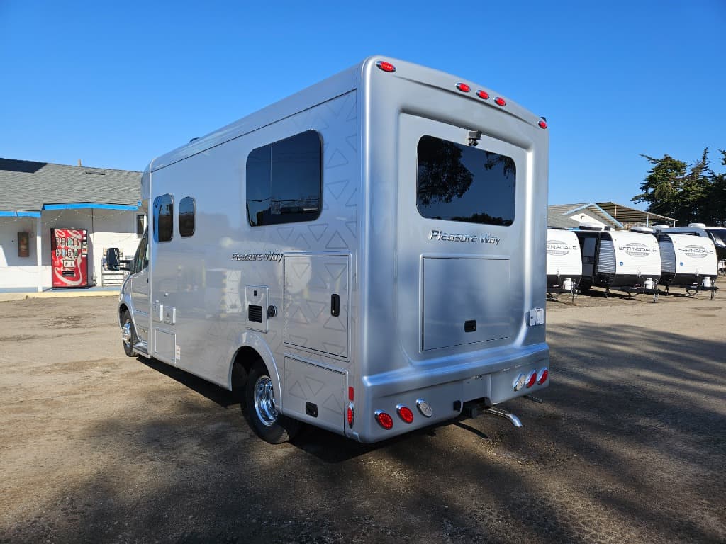 2025 Pleasure-Way 2025 Pleasure-Way Plateau - thumbnail 5