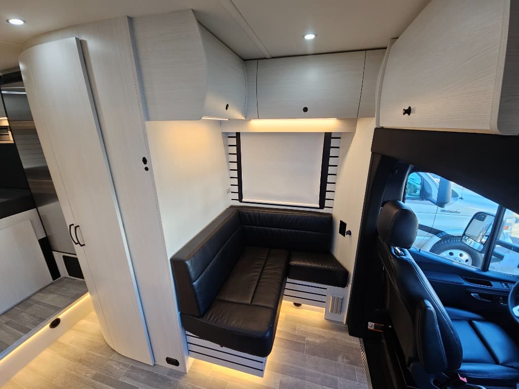 2025 Pleasure-Way 2025 Pleasure-Way Plateau - thumbnail 11