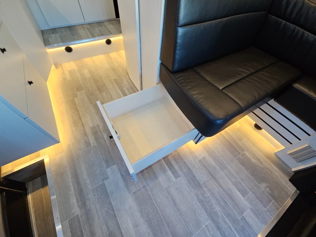 2025 Pleasure-Way 2025 Pleasure-Way Plateau - thumbnail 13