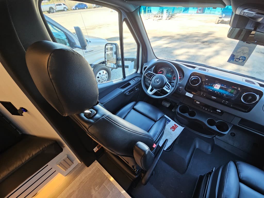 2025 Pleasure-Way 2025 Pleasure-Way Plateau - thumbnail 23