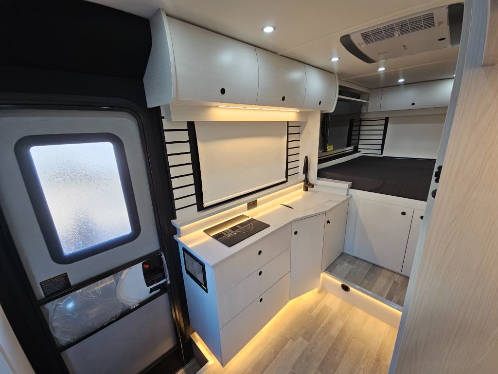 2025 Pleasure-Way 2025 Pleasure-Way Plateau - thumbnail 27