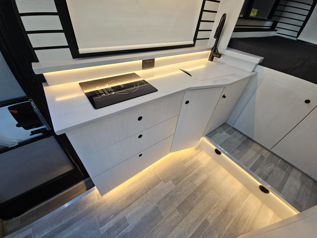 2025 Pleasure-Way 2025 Pleasure-Way Plateau - thumbnail 28