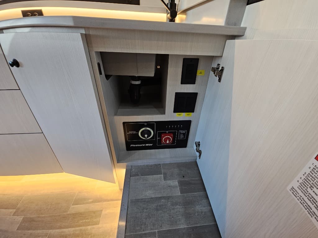 2025 Pleasure-Way 2025 Pleasure-Way Plateau - thumbnail 33