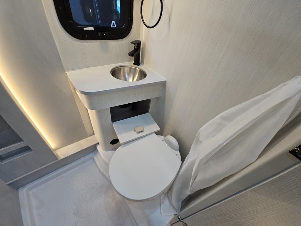 2025 Pleasure-Way 2025 Pleasure-Way Plateau - thumbnail 40