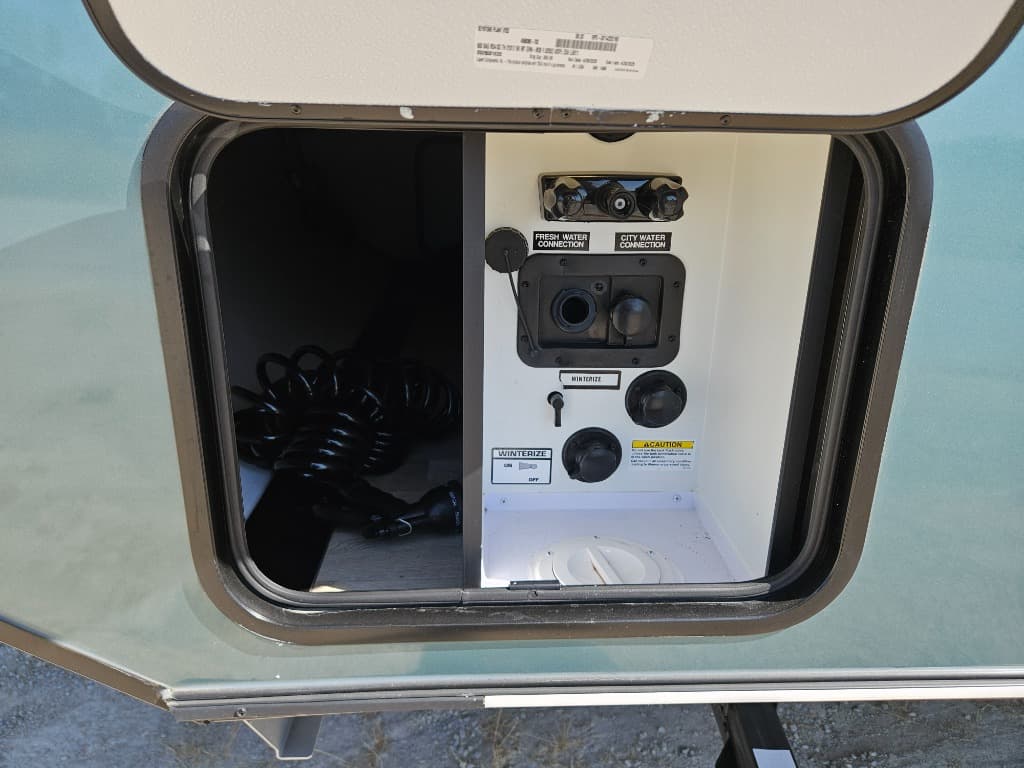 2026 Keystone RV 2026 Keystone RV Reign - thumbnail 17