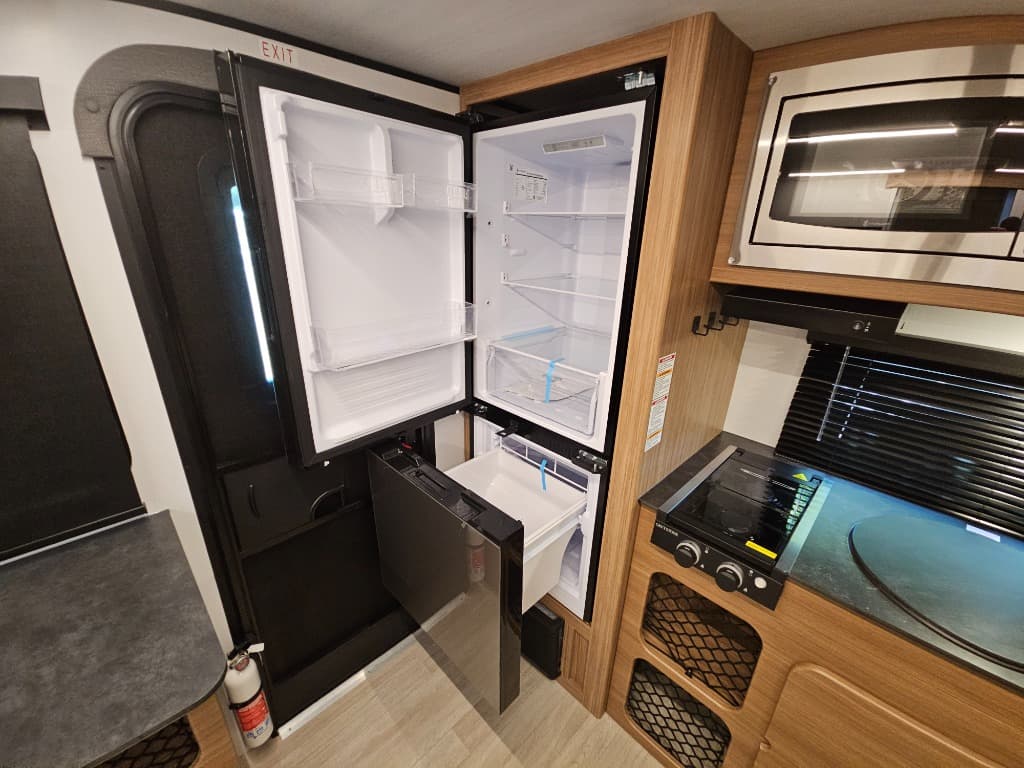 2026 Keystone RV 2026 Keystone RV Reign - thumbnail 23