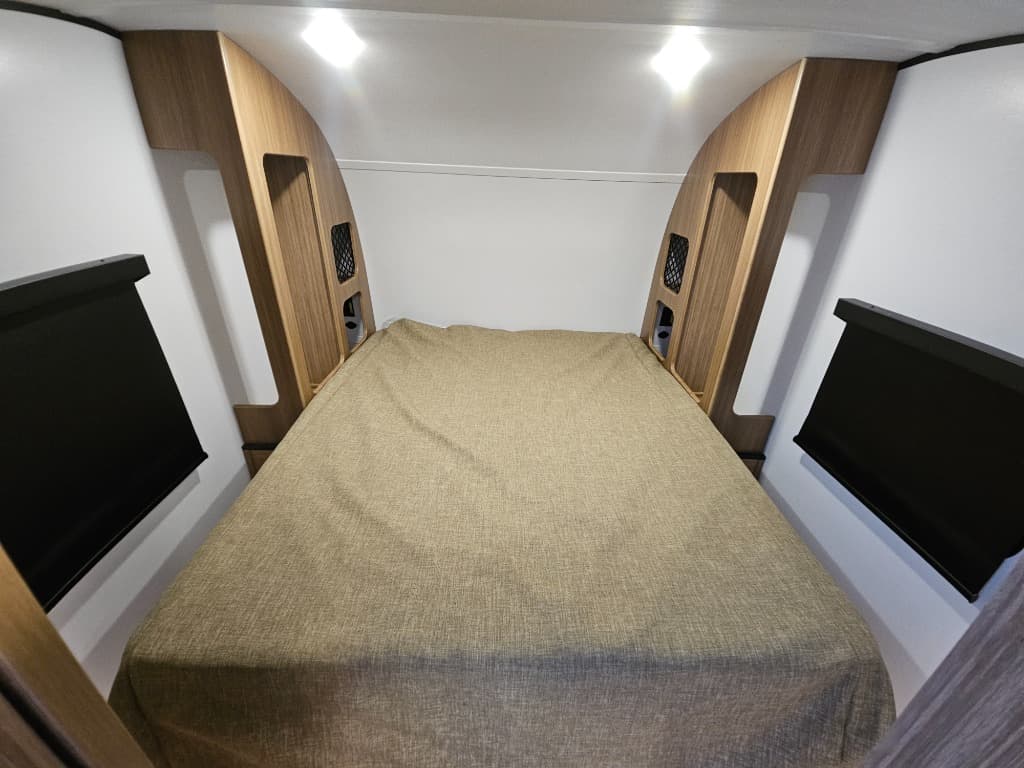 2026 Keystone RV 2026 Keystone RV Reign - thumbnail 38