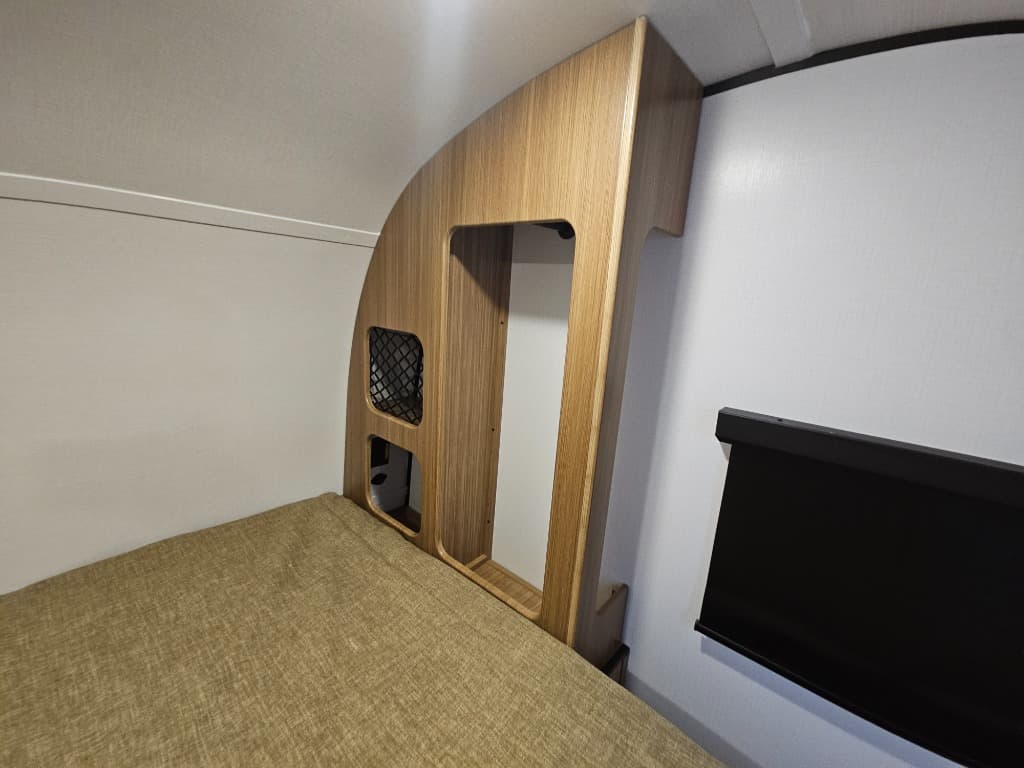 2026 Keystone RV 2026 Keystone RV Reign - thumbnail 39