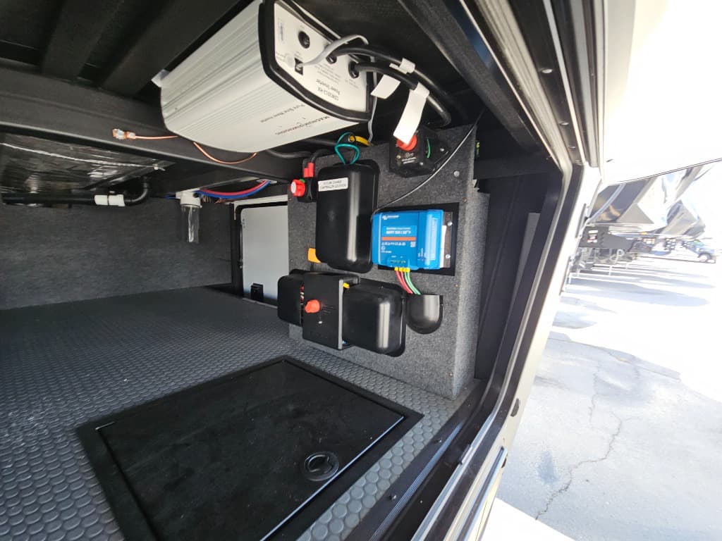 2026 Keystone RV 2026 Keystone RV Raptor - thumbnail 10