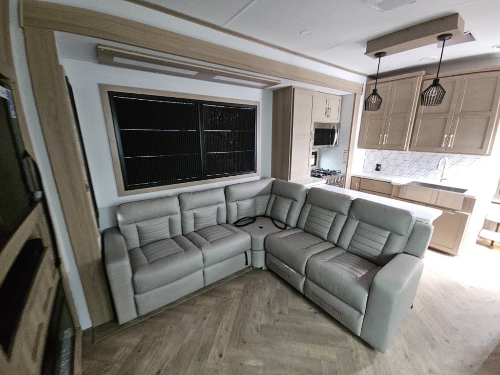 2026 Keystone RV 2026 Keystone RV Raptor - thumbnail 46