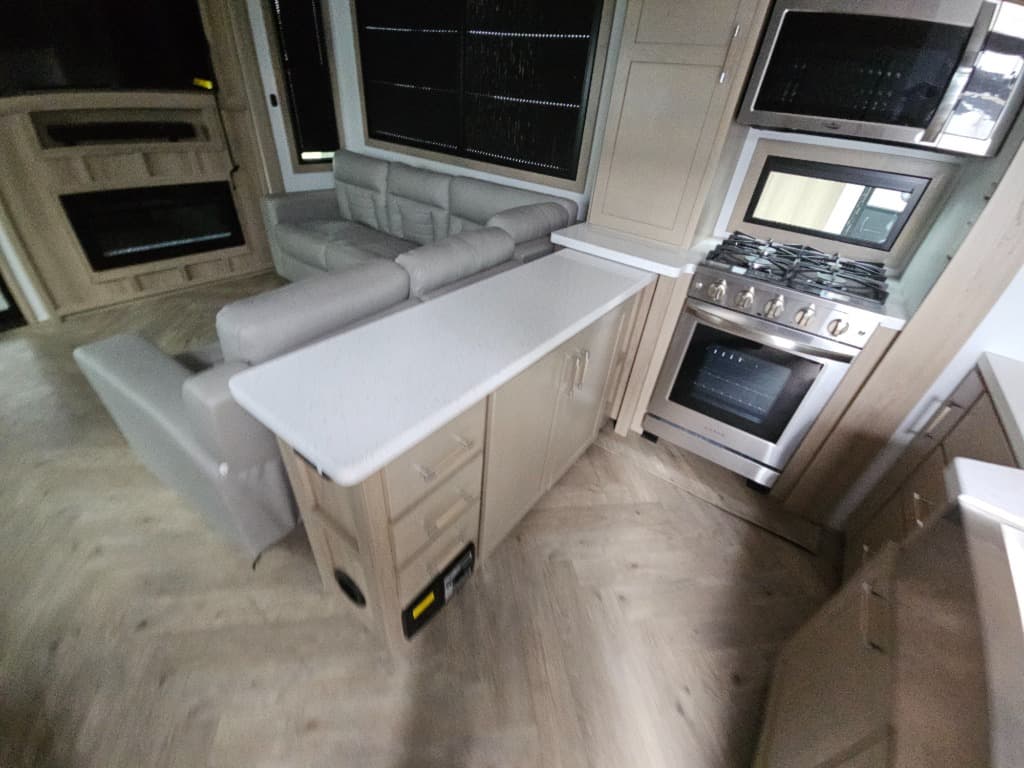 2026 Keystone RV 2026 Keystone RV Raptor - thumbnail 48