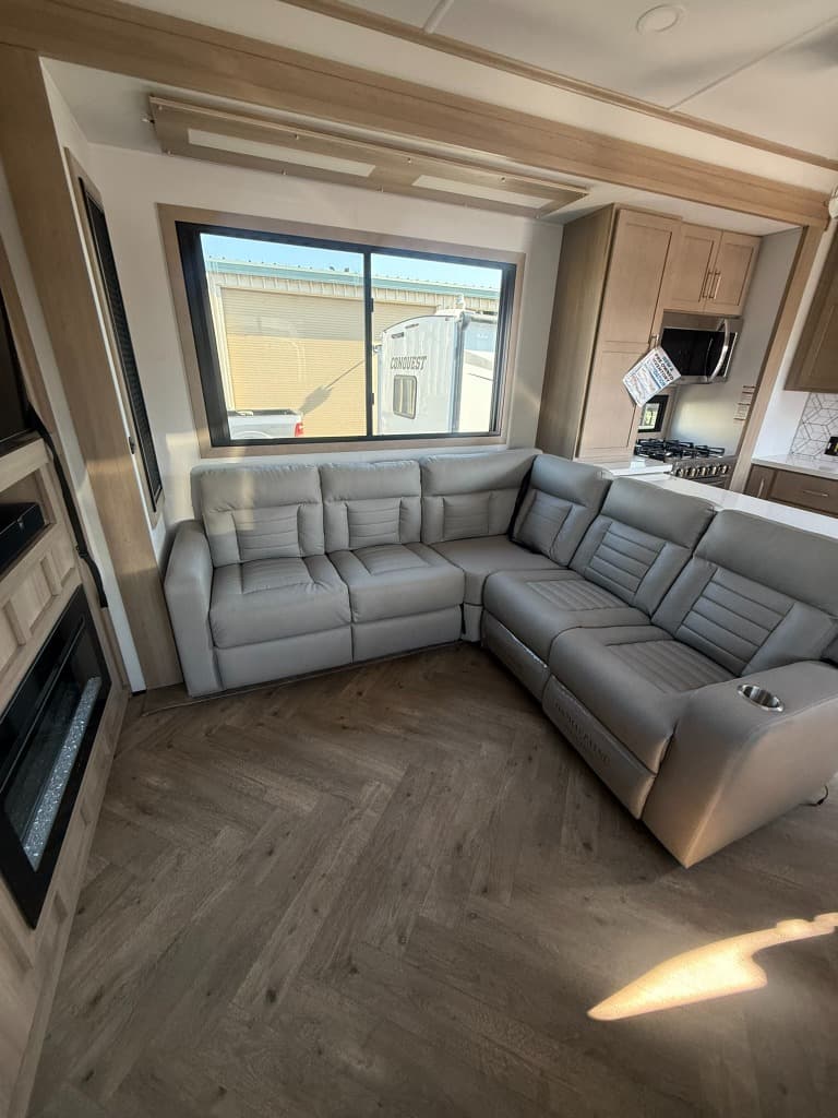 2026 Keystone RV 2026 Keystone RV Raptor - thumbnail 11