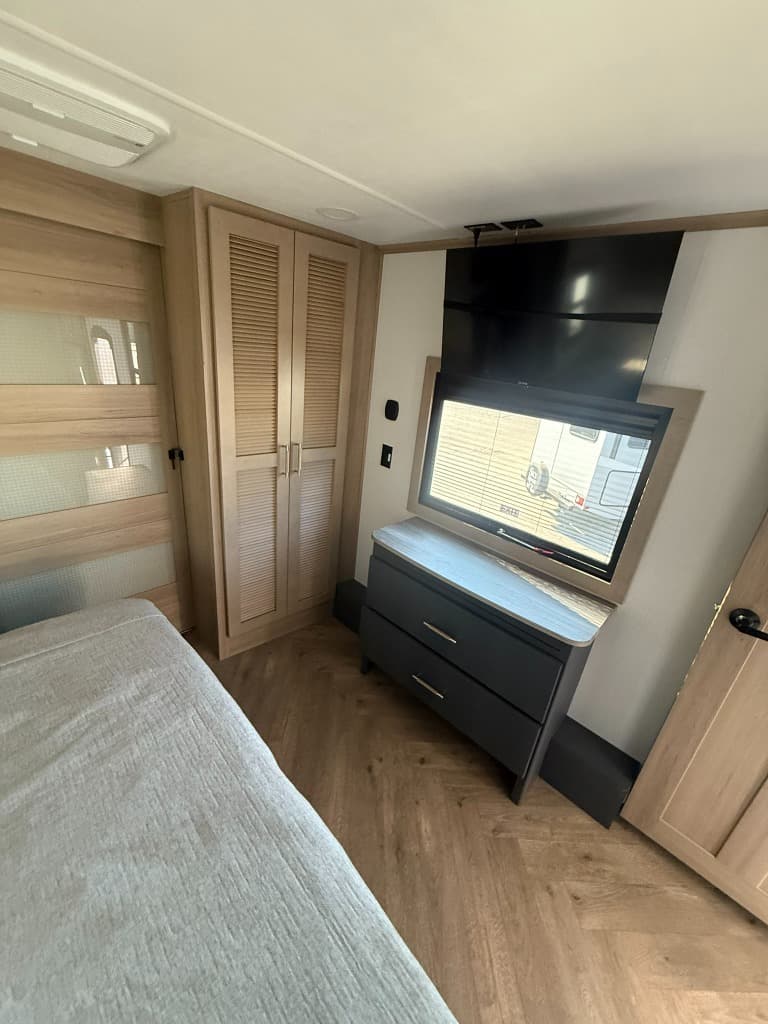 2026 Keystone RV 2026 Keystone RV Raptor - thumbnail 24