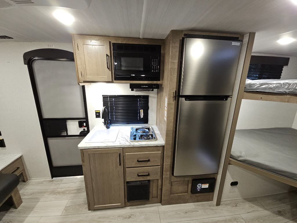 2025 Keystone RV 2025 Keystone RV Springdale Classic Mini - thumbnail 11