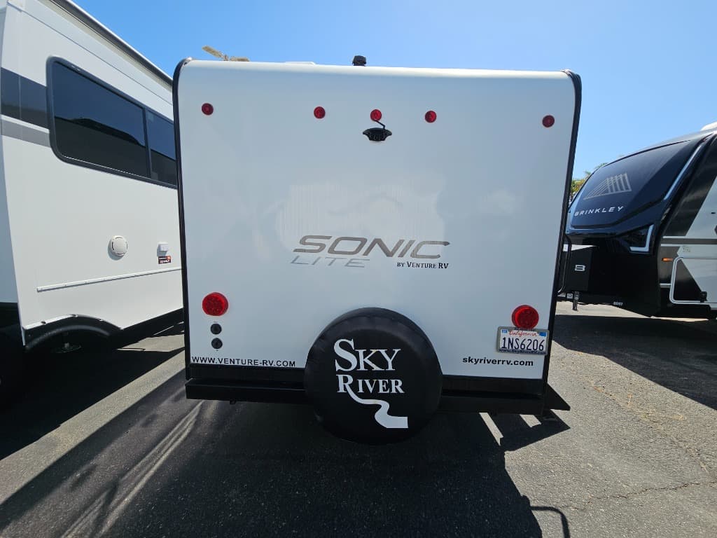 2022 Venture RV 2022 Venture RV Sonic Lite - thumbnail 3