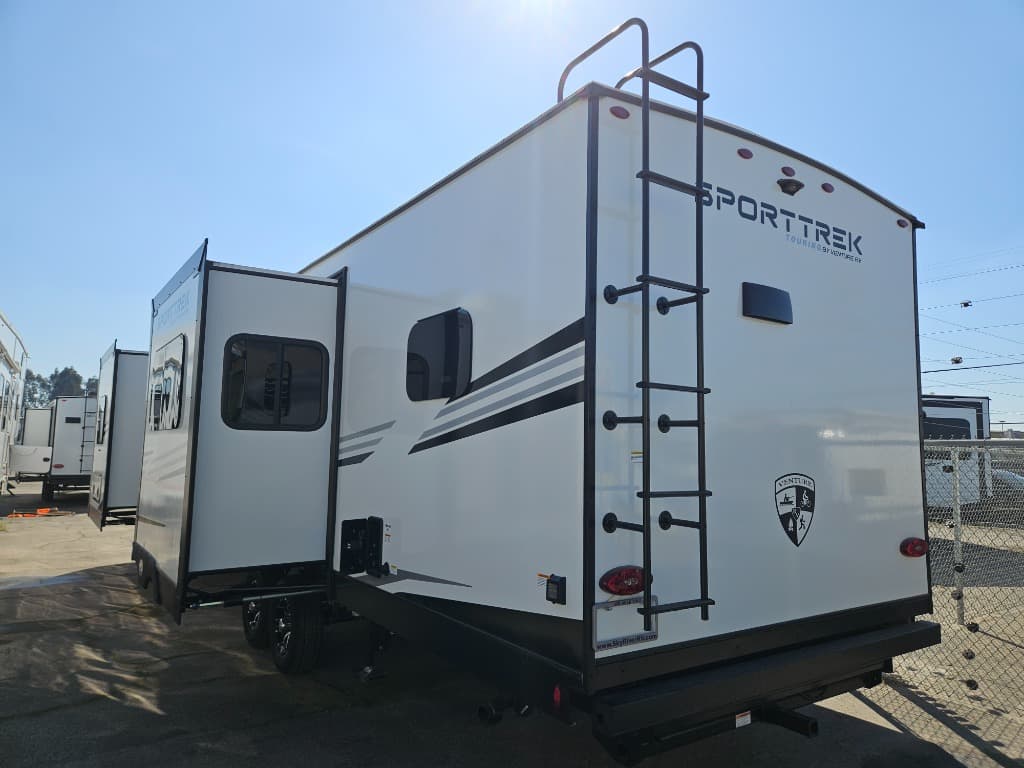 2026 Venture RV 2026 Venture RV SportTrek Touring Edition - thumbnail 4