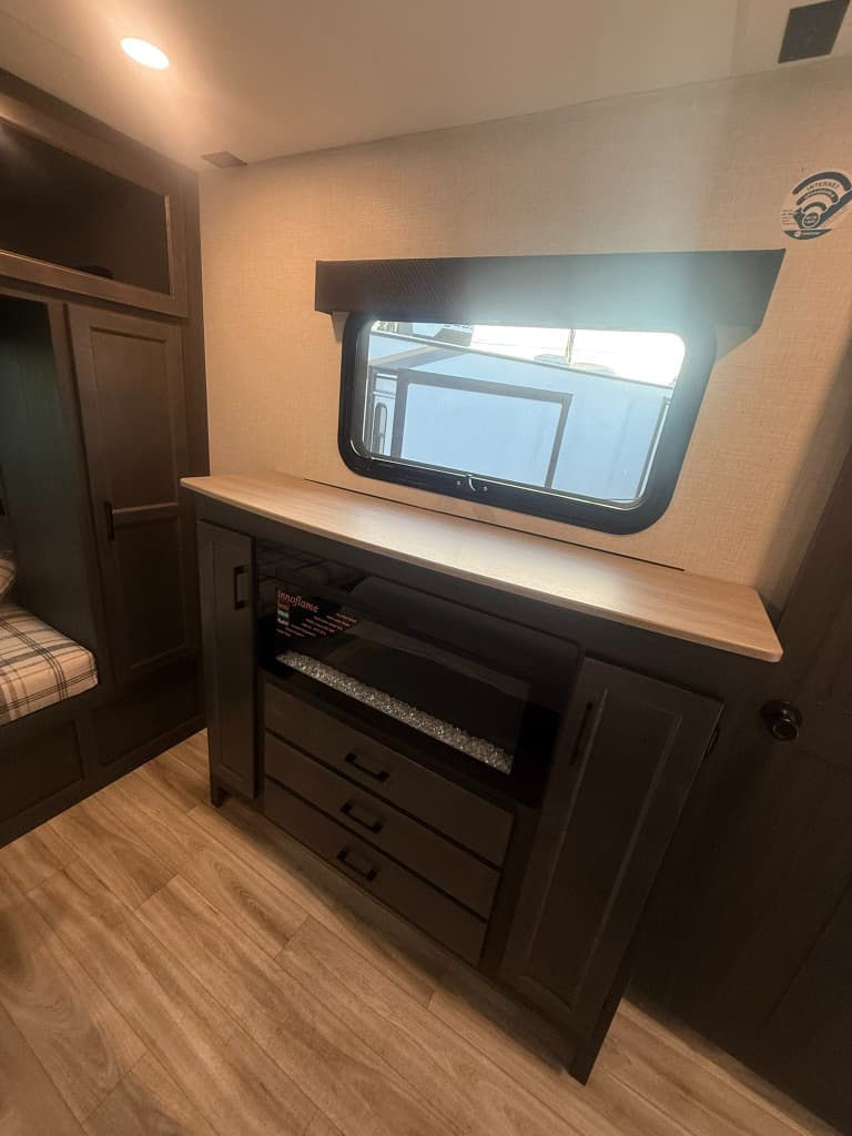 2026 Venture RV 2026 Venture RV SportTrek Touring Edition - thumbnail 21