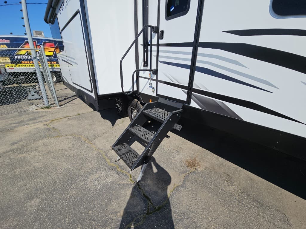 2026 Venture RV 2026 Venture RV SportTrek Touring Edition - thumbnail 29