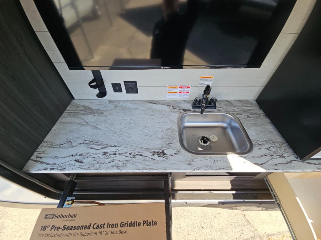 2026 Venture RV 2026 Venture RV SportTrek Touring Edition - thumbnail 37