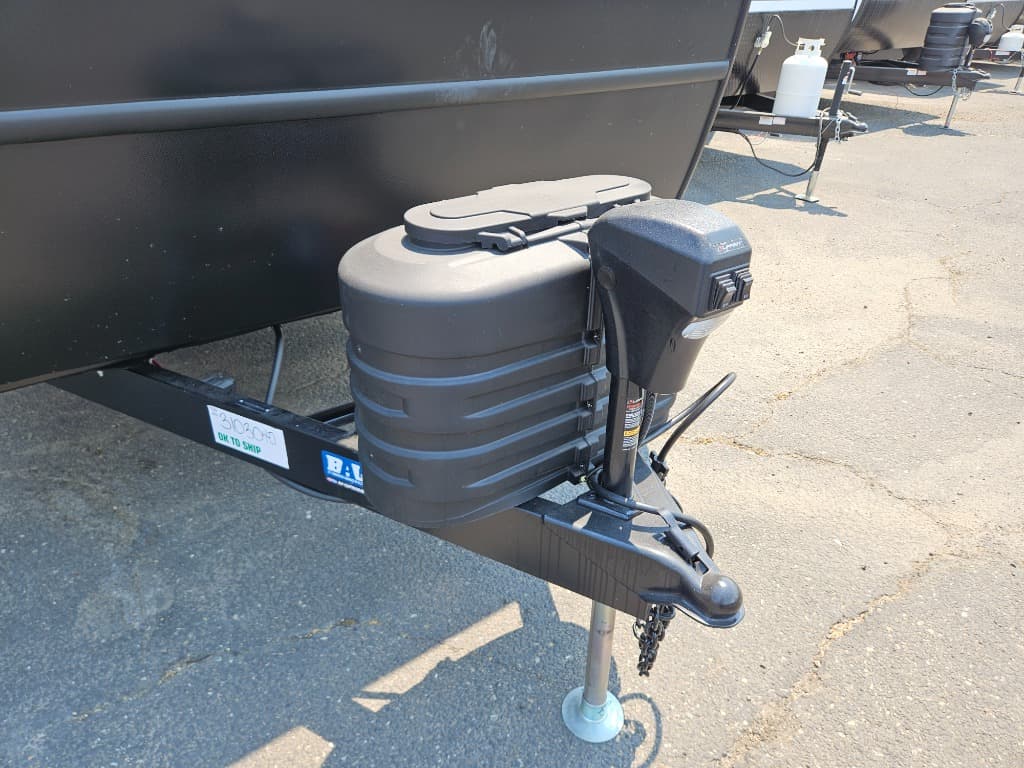 2026 Winnebago 2026 Winnebago Thrive - thumbnail 43