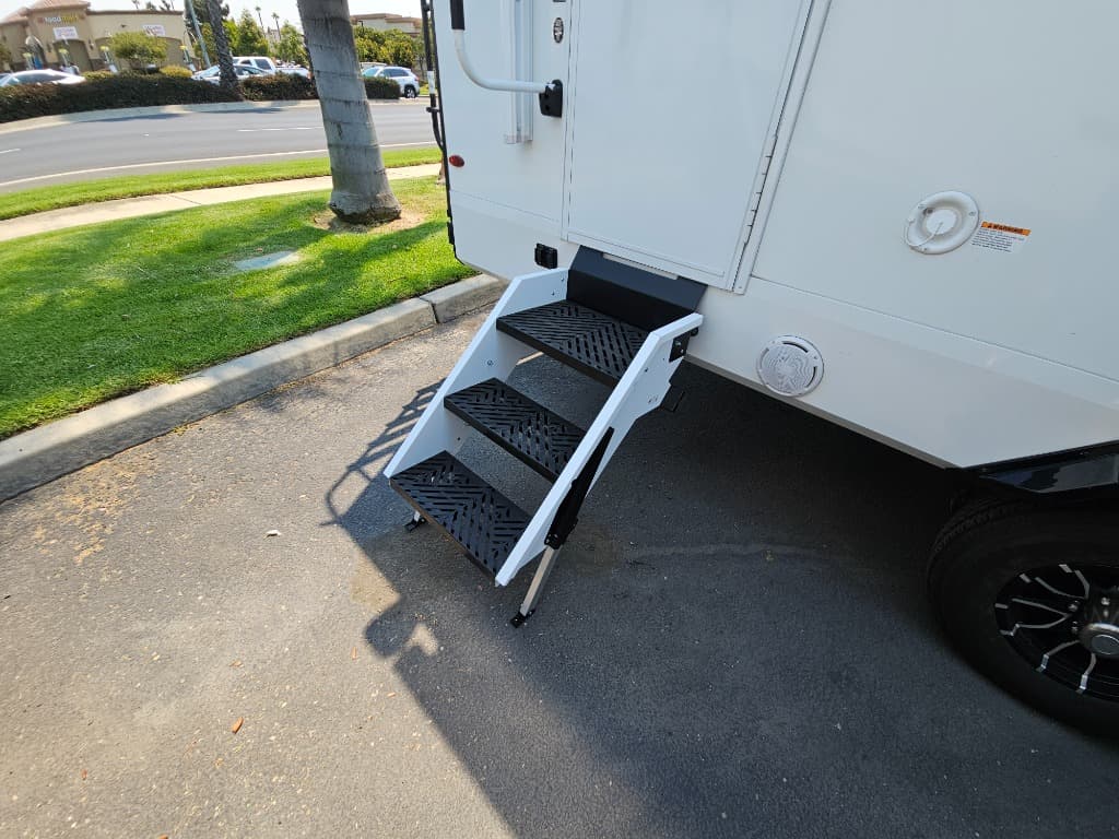 2026 Winnebago 2026 Winnebago Thrive - thumbnail 48