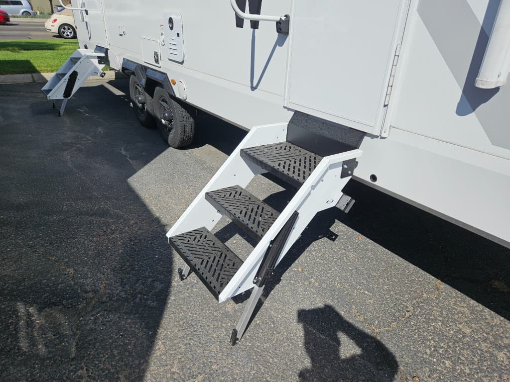 2026 Winnebago 2026 Winnebago Thrive - thumbnail 11