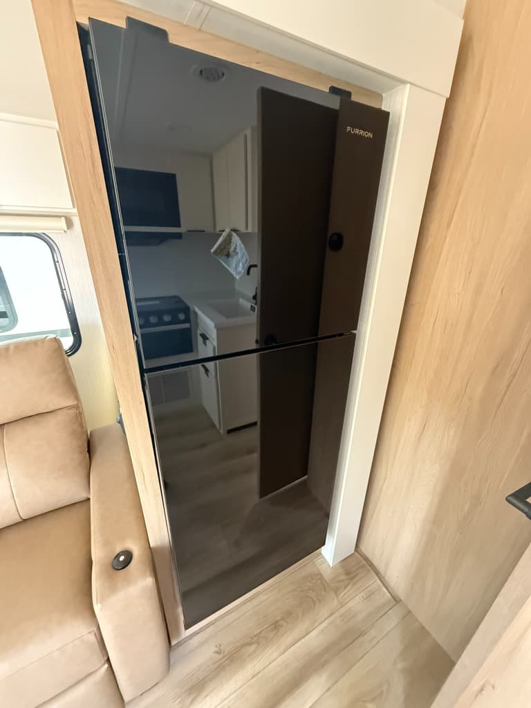 2026 Winnebago 2026 Winnebago Thrive - thumbnail 18