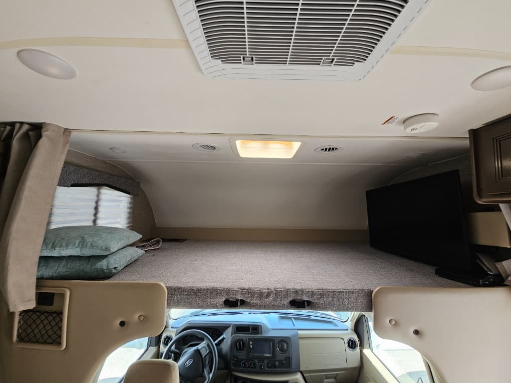 2022 Thor Motor Coach 2022 Thor Motor Coach Chateau - thumbnail 39