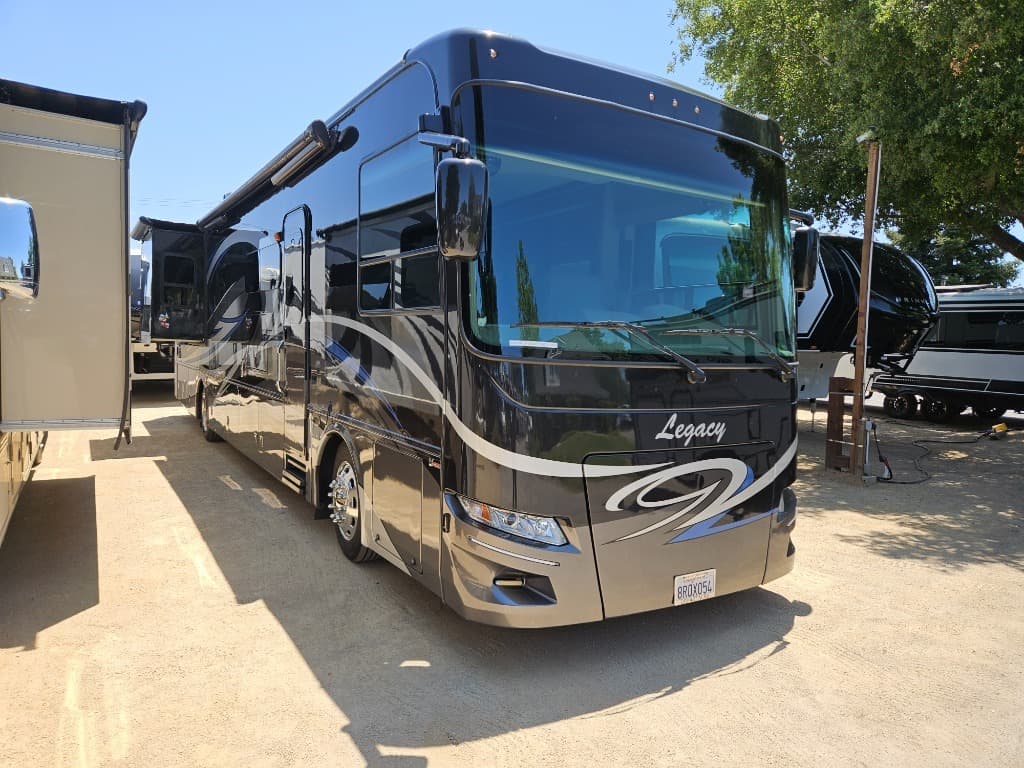 2019 Forest River Legacy SR 38C