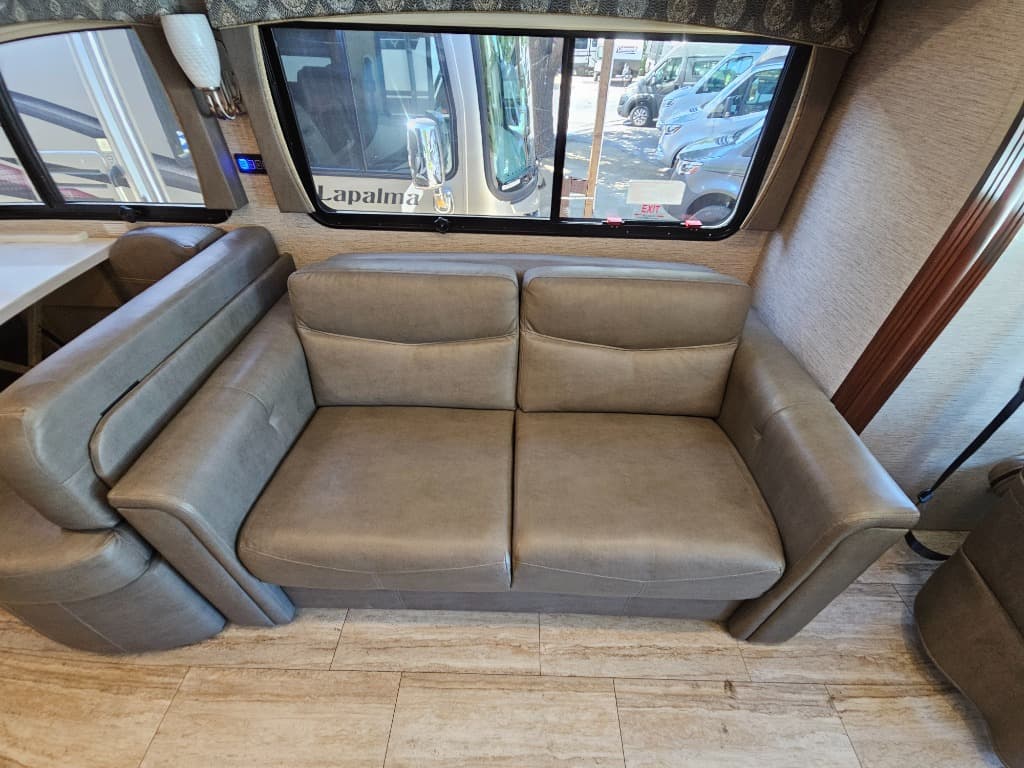 2019 Forest River 2019 Forest River Legacy SR - thumbnail 12