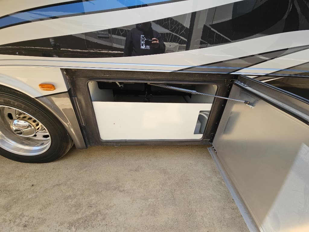 2019 Forest River 2019 Forest River Legacy SR - thumbnail 58