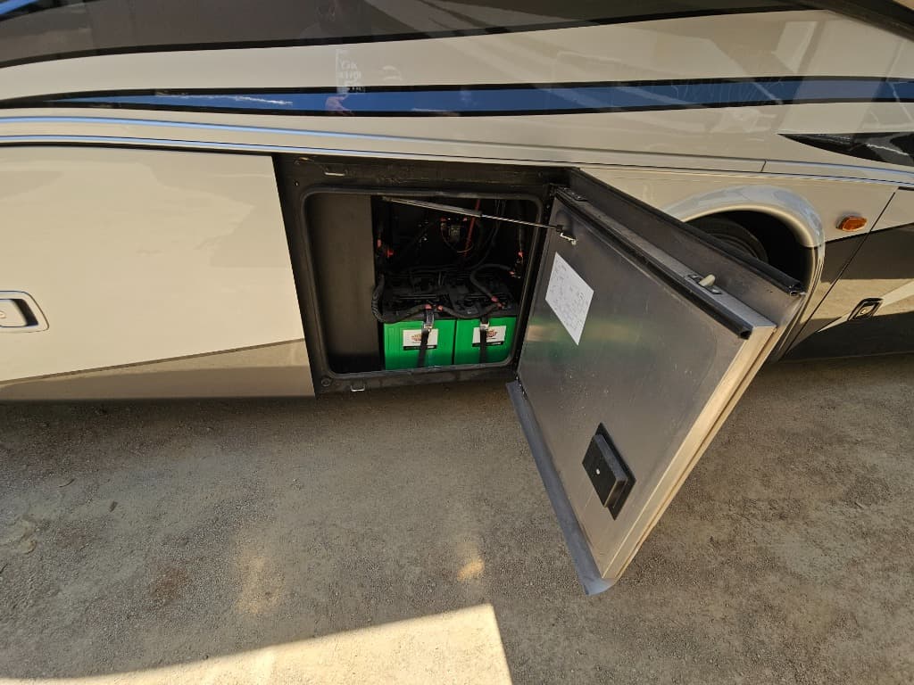 2019 Forest River 2019 Forest River Legacy SR - thumbnail 60