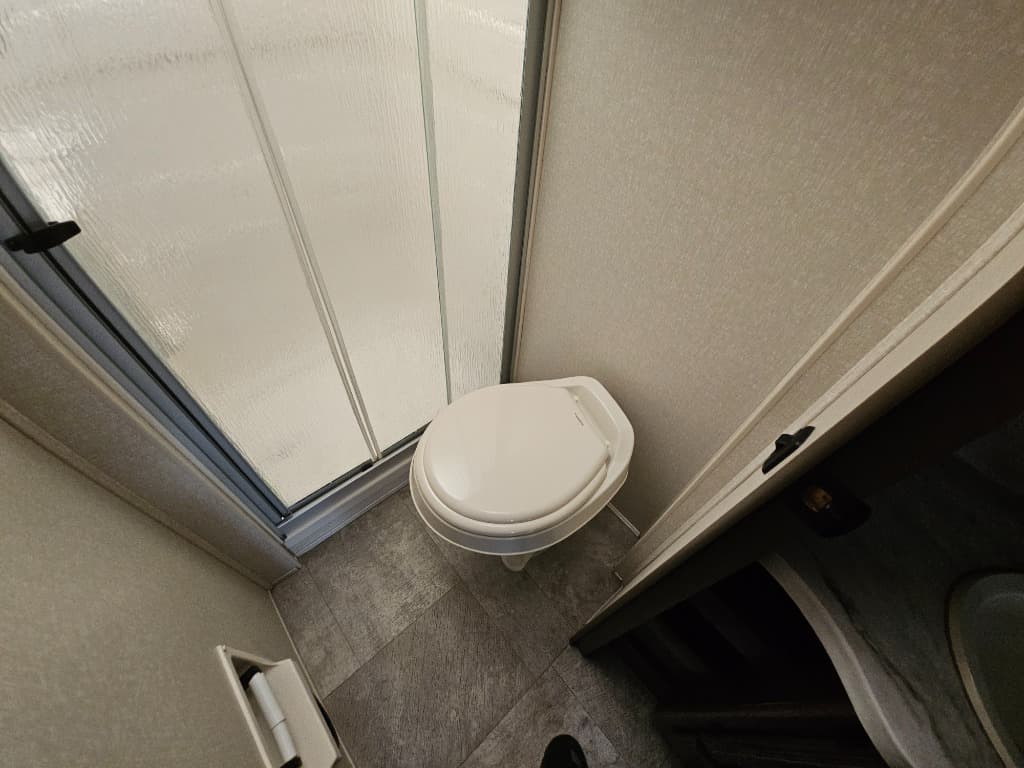 2018 Coachmen 2018 Coachmen Prism - thumbnail 18