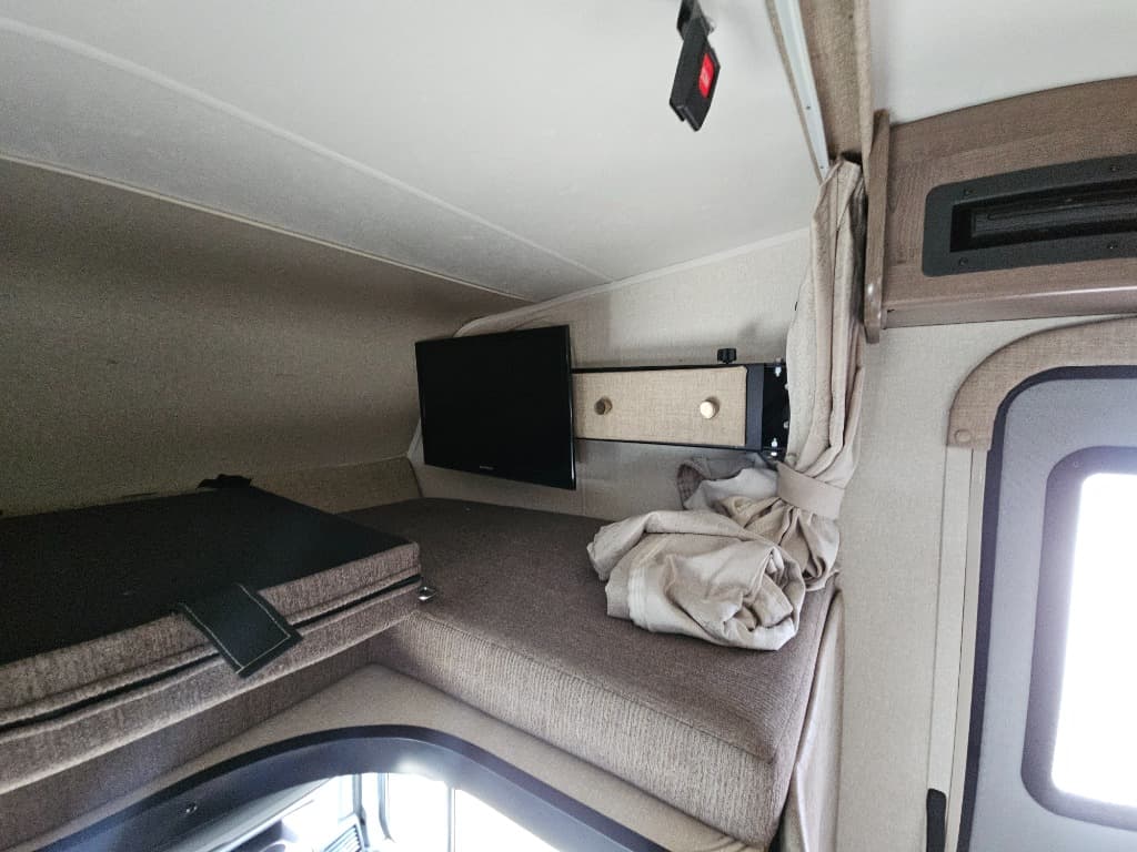 2018 Coachmen 2018 Coachmen Prism - thumbnail 38