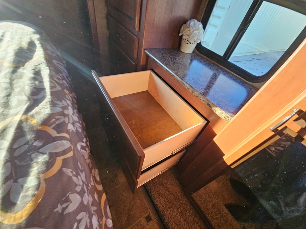 2014 Thor Motor Coach 2014 Thor Motor Coach Hurricane - thumbnail 67