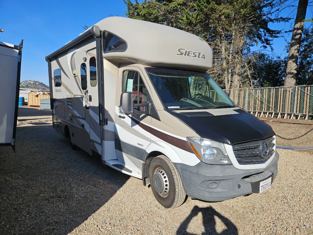 2016 Thor Motor Coach Siesta Sprinter 24SA