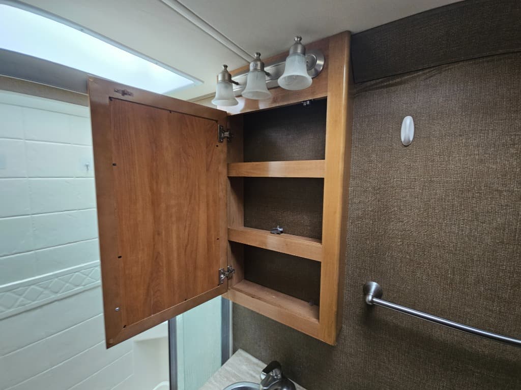 2016 Thor Motor Coach 2016 Thor Motor Coach Siesta Sprinter - thumbnail 14