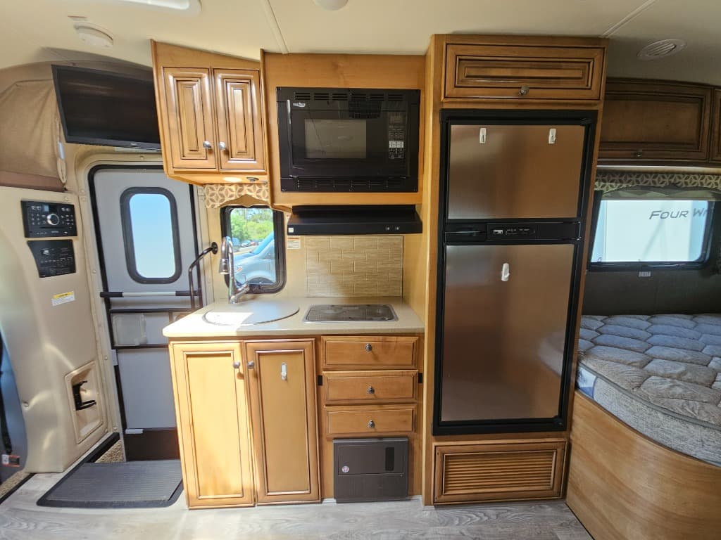 2016 Thor Motor Coach 2016 Thor Motor Coach Siesta Sprinter - thumbnail 22