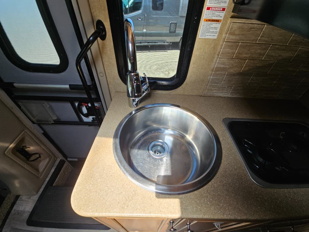 2016 Thor Motor Coach 2016 Thor Motor Coach Siesta Sprinter - thumbnail 27